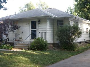 3919 W St, Lincoln, NE 68503