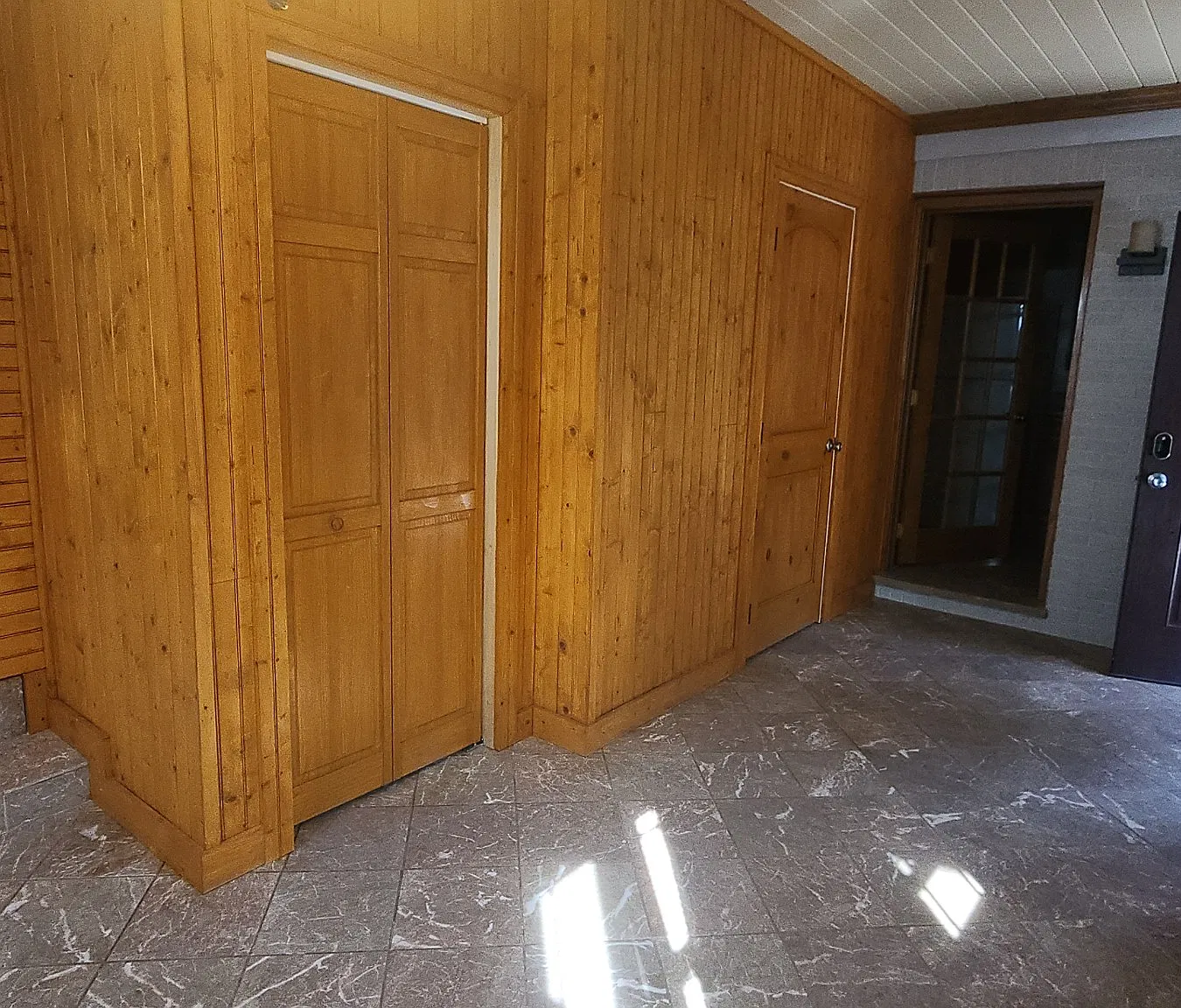 335 North Peachtree Ave - Longterm - 2 — Photo 3