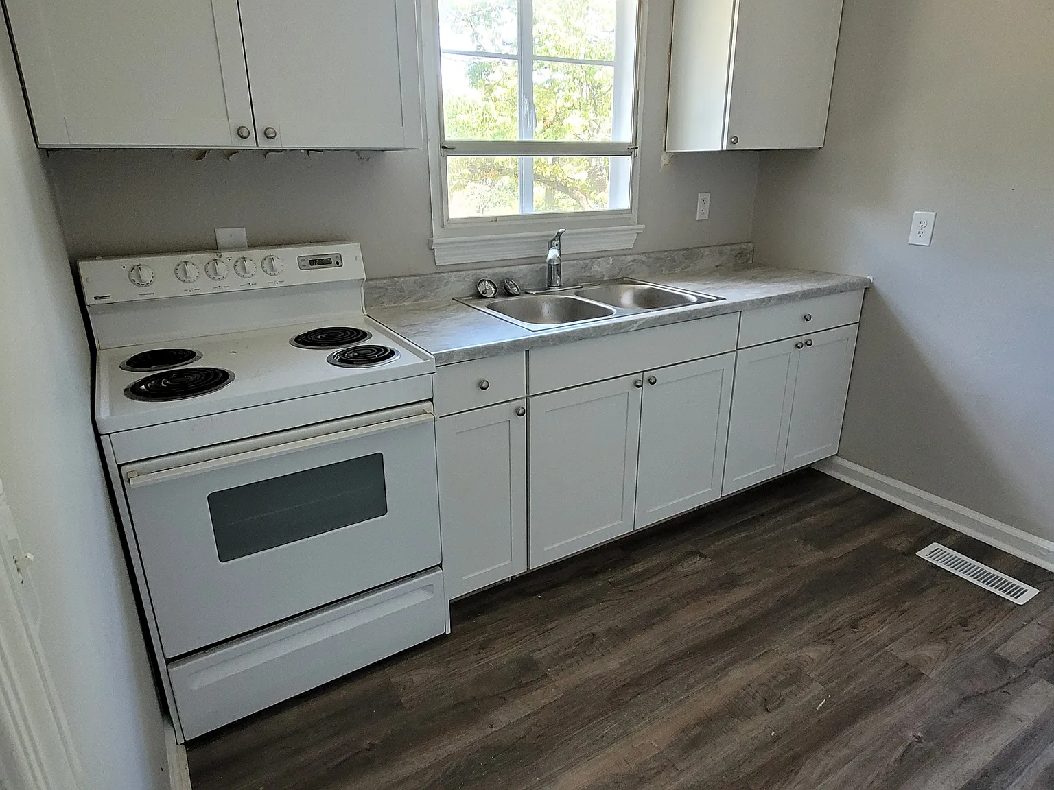 2 bed, 816 sqft, $1,395 — Photo 2
