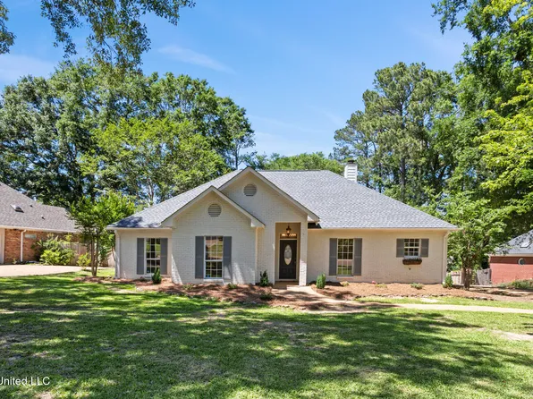 205 Woodrun Dr, Ridgeland, MS 39157