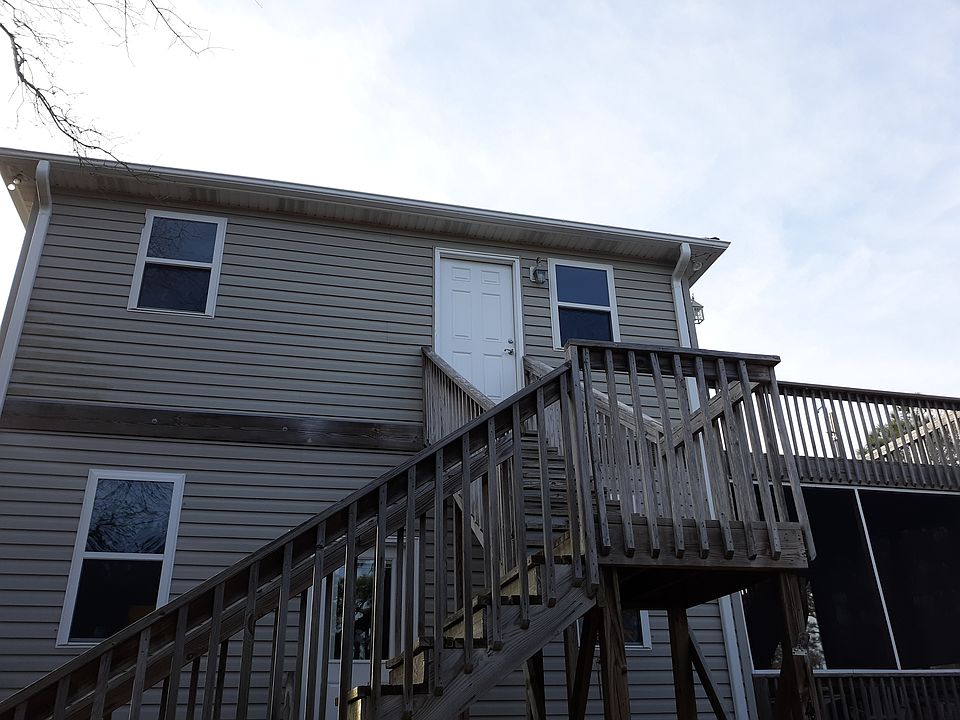 1st image of 143 NE 11th St