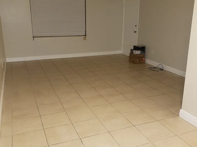 234 Sidonia Ave — Photo 4