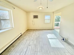 1 Wyman St #1, Pt Chester, NY 10573