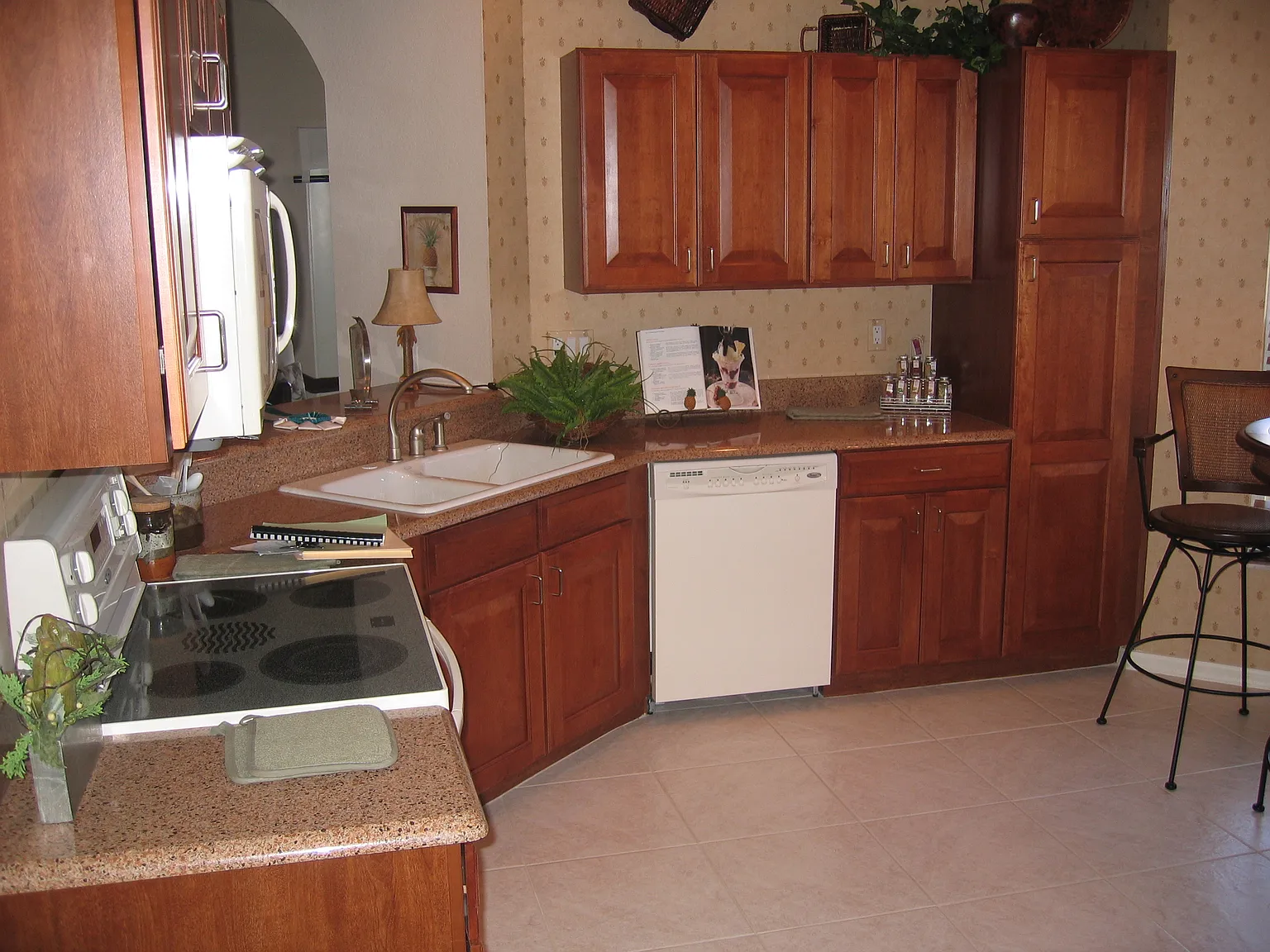 2 bed, 2.5 bath, 2045 sqft, $3,200 — Photo 4