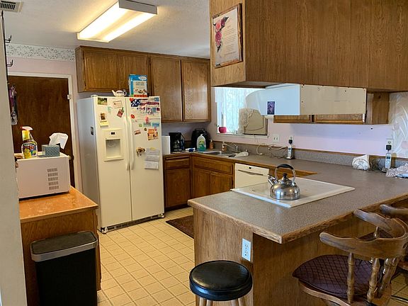 5th image of 16048 Sitting Bull St