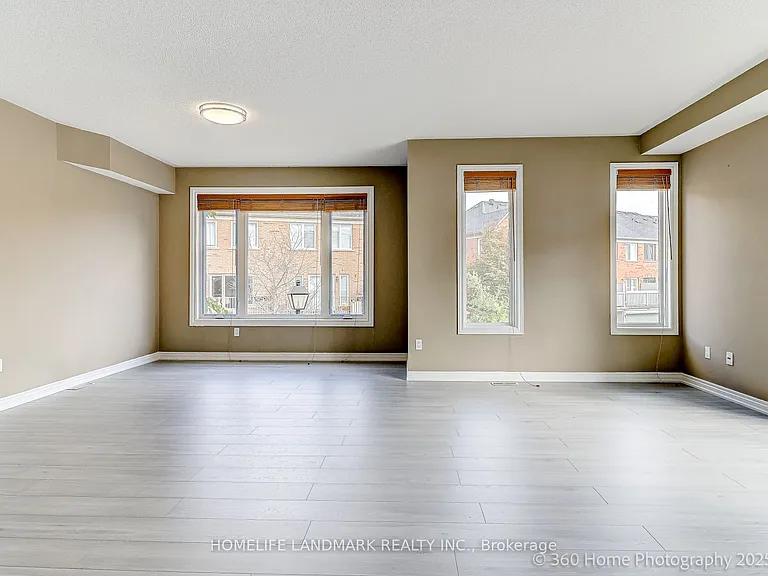 189 Leitchcroft Cres #UPPER — Photo 16