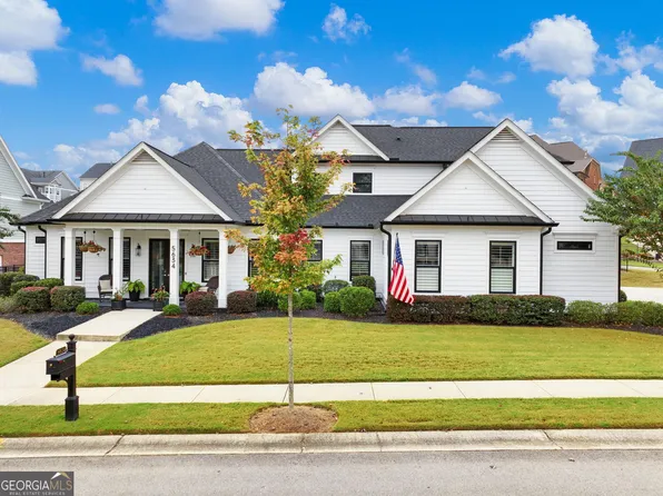 5634 Autumn Flame Dr, Braselton, GA 30517