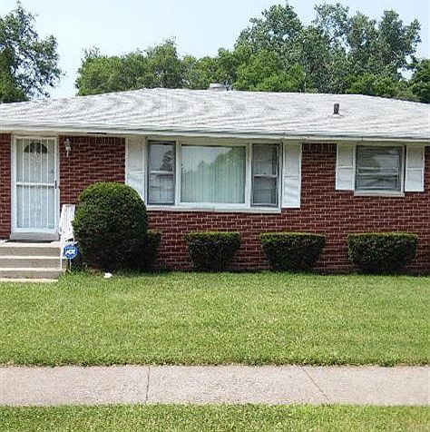 1st image of 424 W 52nd Pl