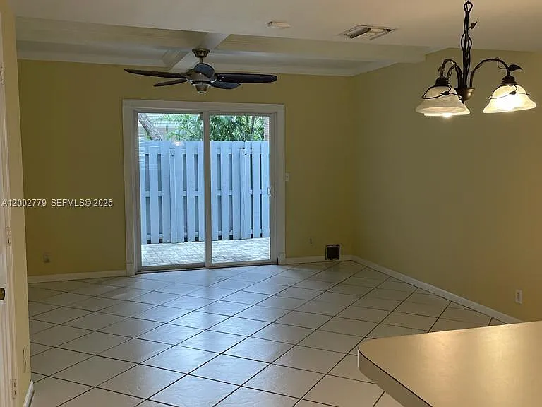 81 SW 3rd St #81 — Photo 3