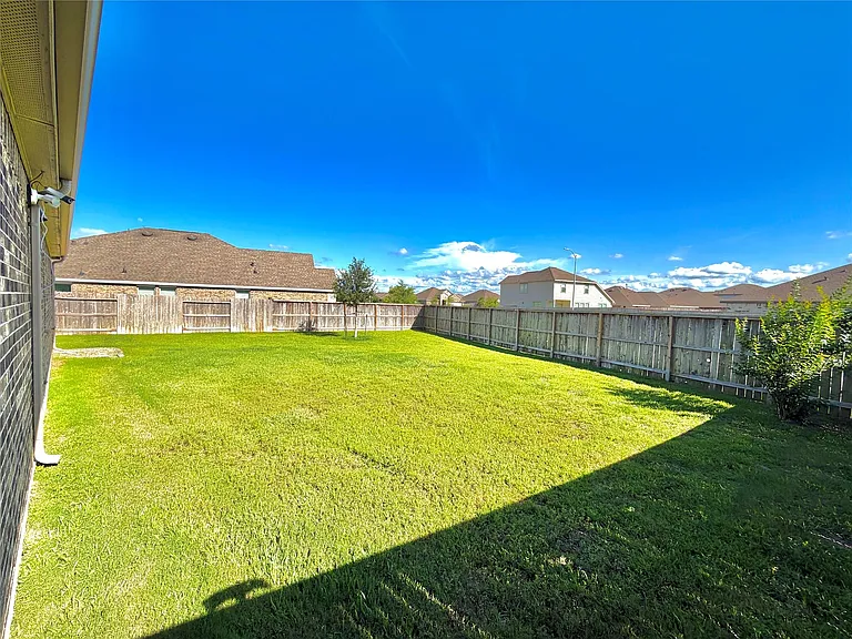 3715 Rock Ledge Dr — Photo 21