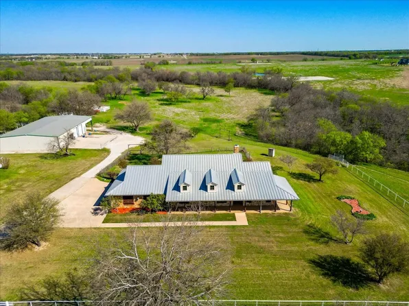 11918 Riek Rd, Krum, TX 76249