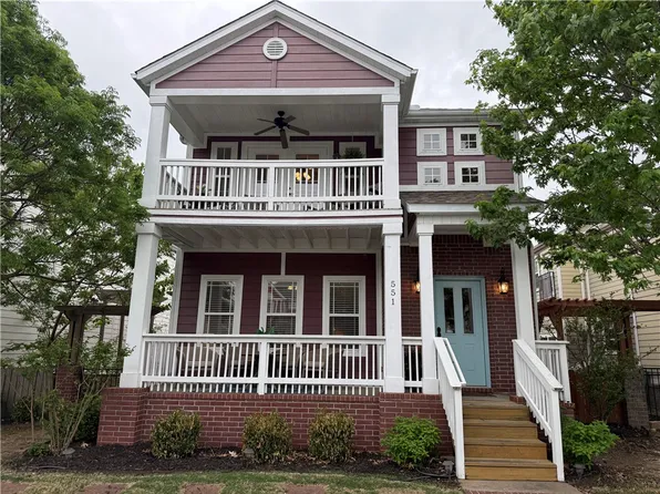 551 N Tennyson Ln, Fayetteville, AR 72704