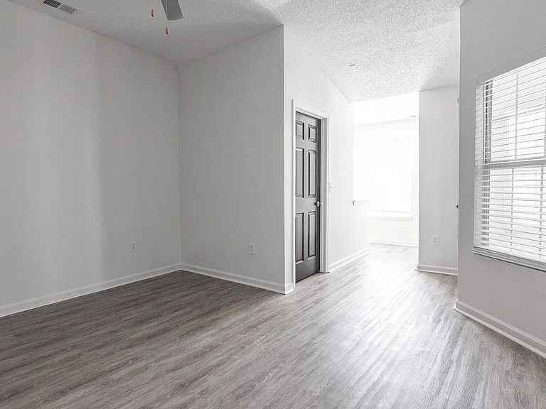 8940 Latitudes Dr — Photo 20