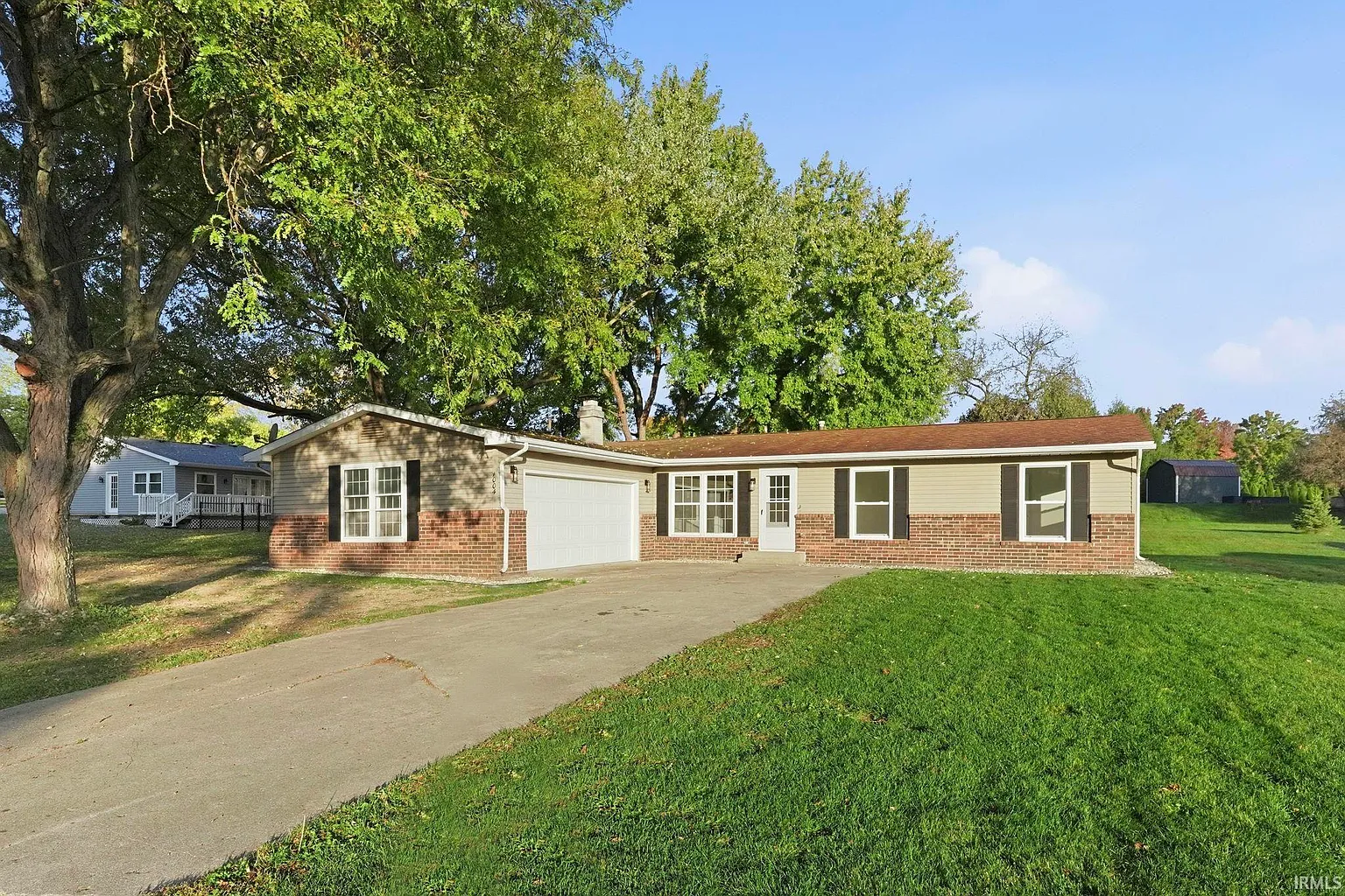 1004 Fall Creek Ave photo 1