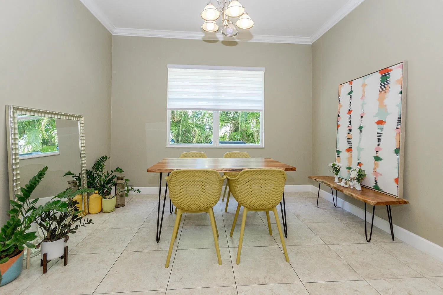 3 bed, 2.5 bath, 2276 sqft, $4,500 — Photo 2