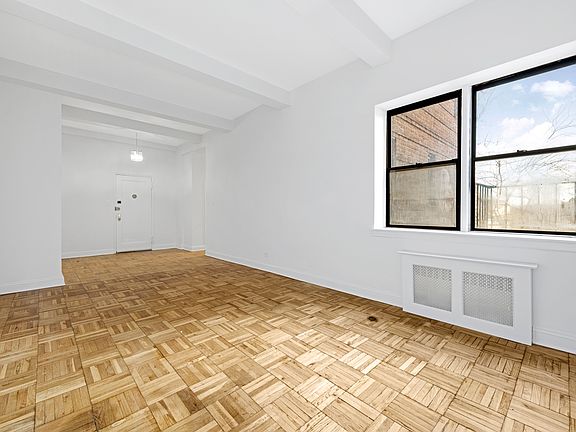 3rd image of 3840 Greystone Ave APT Bb