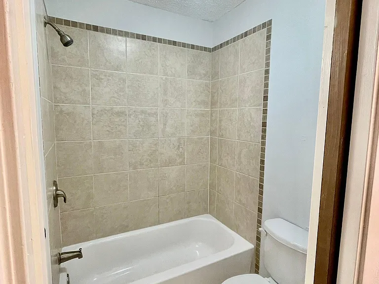 8104 Sonnet Ave — Photo 14