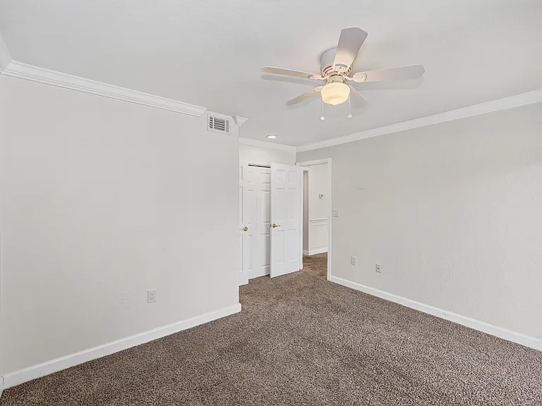 2220 Bahia Vista St #G4 — Photo 22