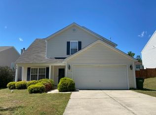 840 Willow Bay Dr, Fuquay Varina, NC 27526