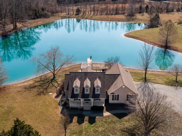 19503 Shed Church Rd, Marion, IL 62959