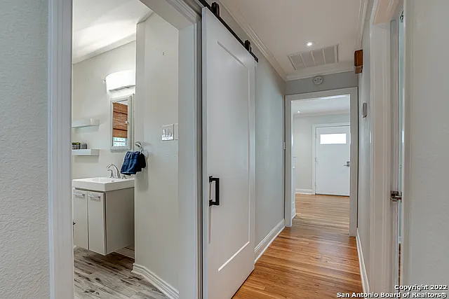 526 Marchmont Ln — Photo 15
