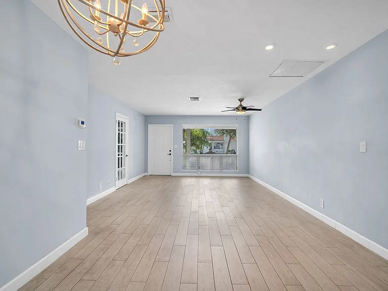 1351 Van Buren St — Photo 14