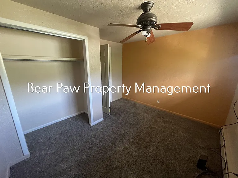 26132 Center Dr — Photo 8
