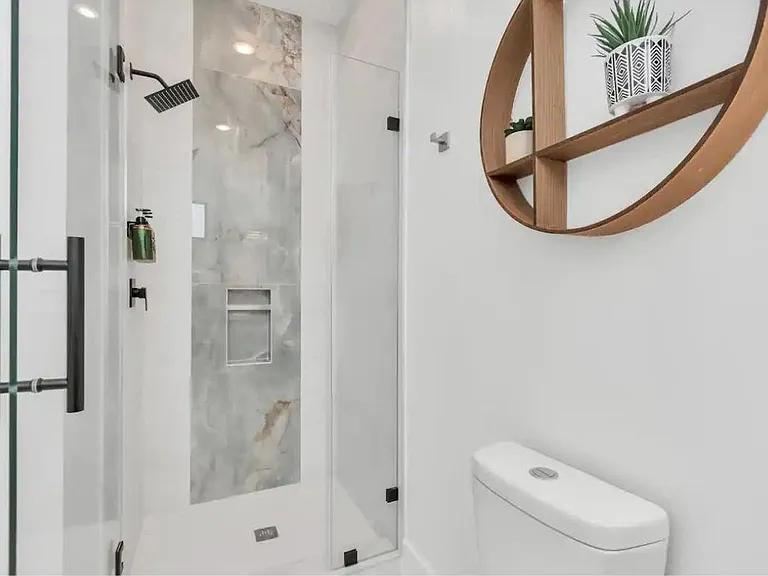 2825 Ball St #3 — Photo 5
