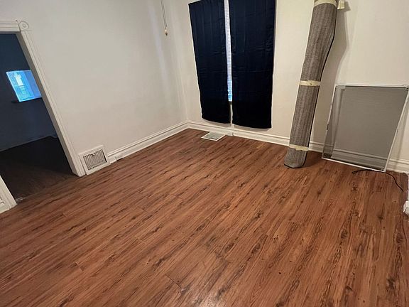 3rd image of 320 N 14th St Floor 2