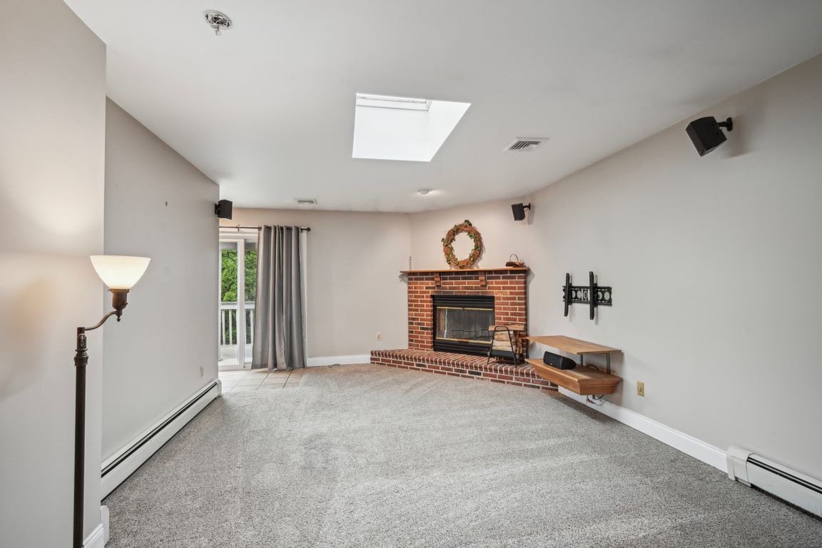 Arbutus Ave-1405-007.jpg