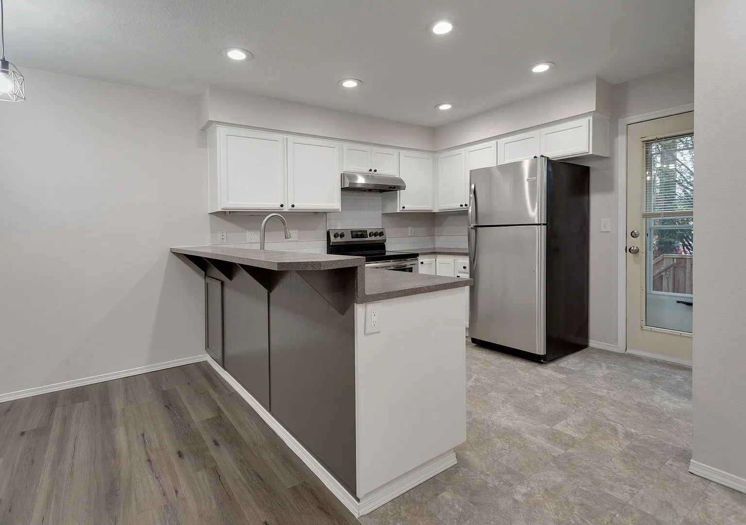 5286SW — Photo 3