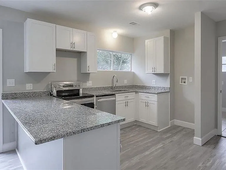 4056 Dallas Acworth Hwy NW — Photo 19
