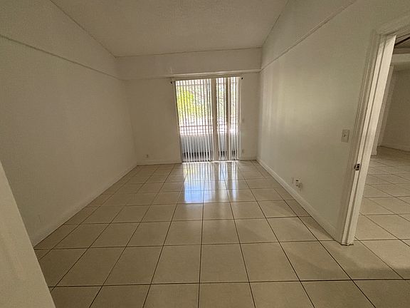 5th image of 811 Lyons Rd APT 20203