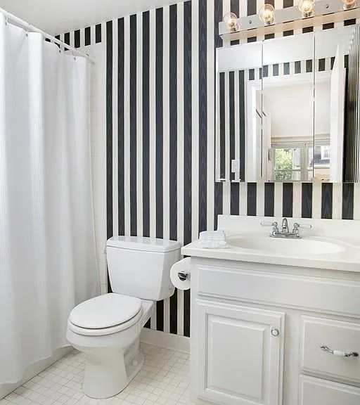 47 Harvard St #201 — Photo 11