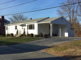 88 Brookside Rd, Somerset, MA 02726