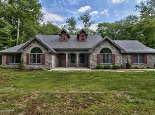 62 Theta Dr, Gouldsboro, PA 18424