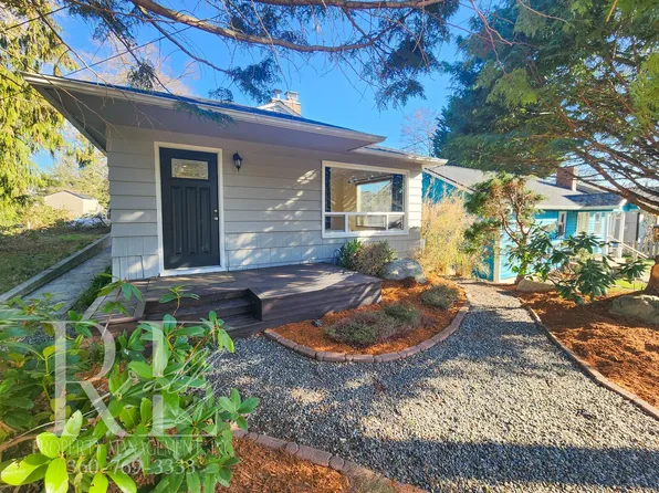 529 Smith St, Pt Orchard, WA 98366