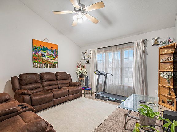 2nd image of 27590 Red Thistle Dr