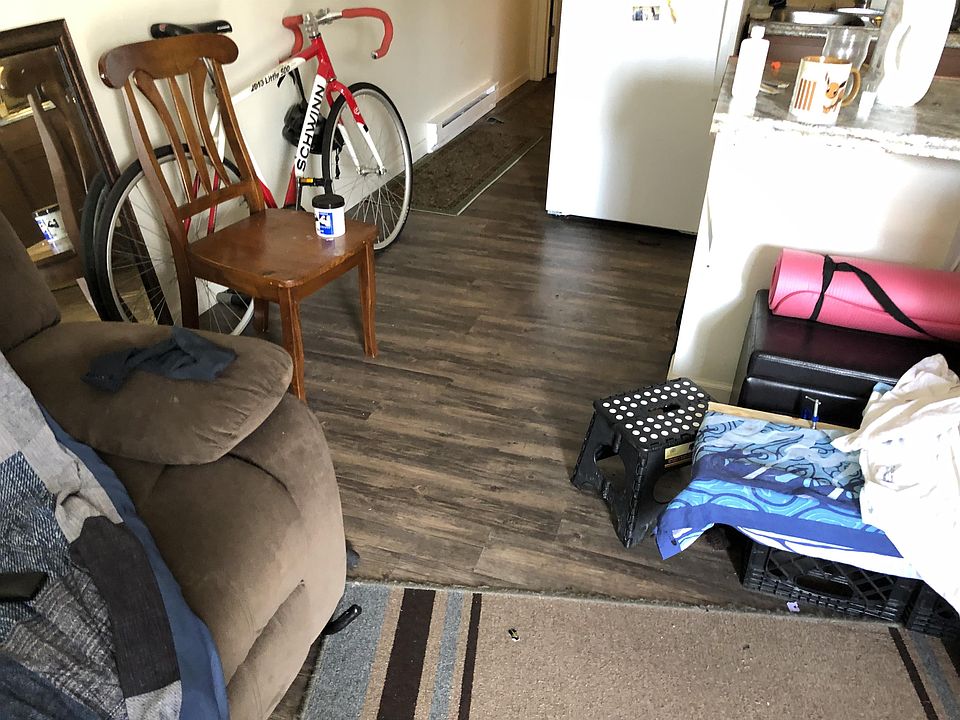 1st image of 507 S Lincoln St APT 1