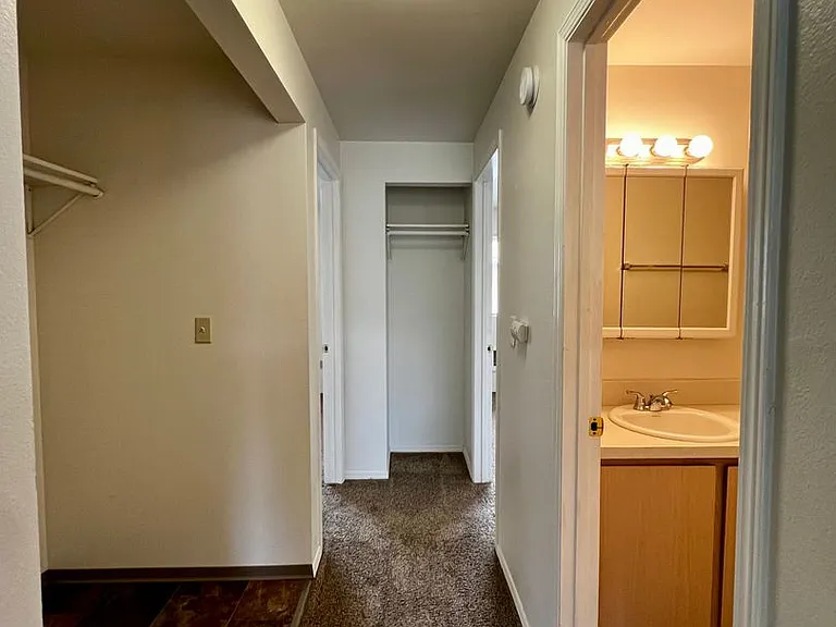 1409 Folsom Ave — Photo 8