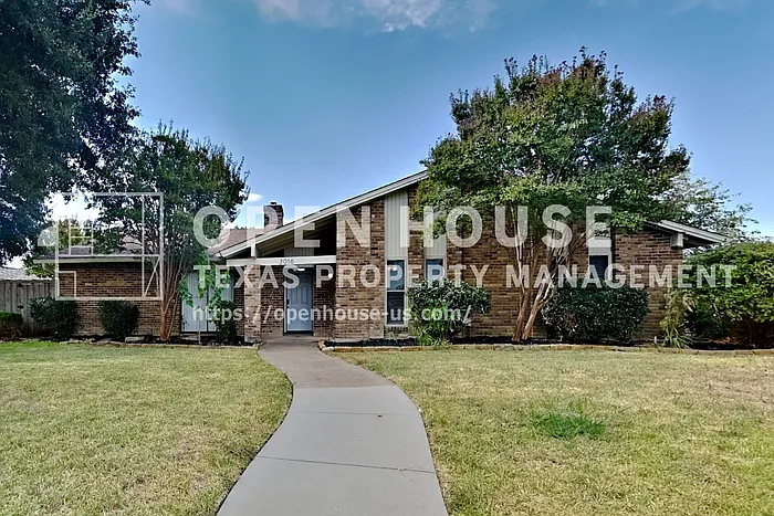 4 bed, 2.0 bath, 2158 sqft, $3,000 — Photo 1