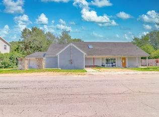 46 Oneida St, Methuen, MA 01844