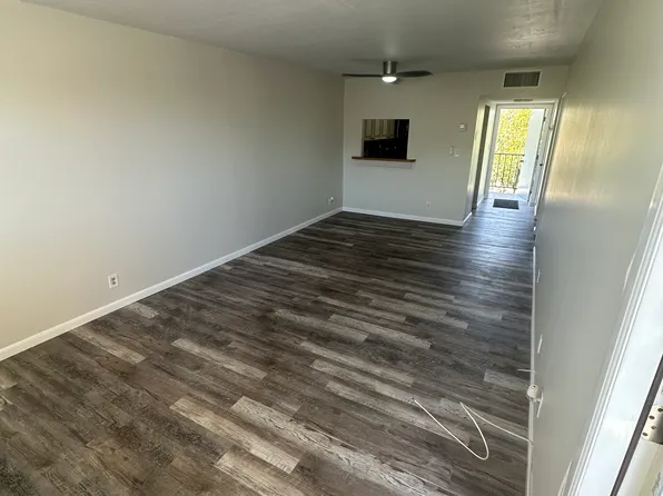 220 SW 9th Ave, Hallandale, FL