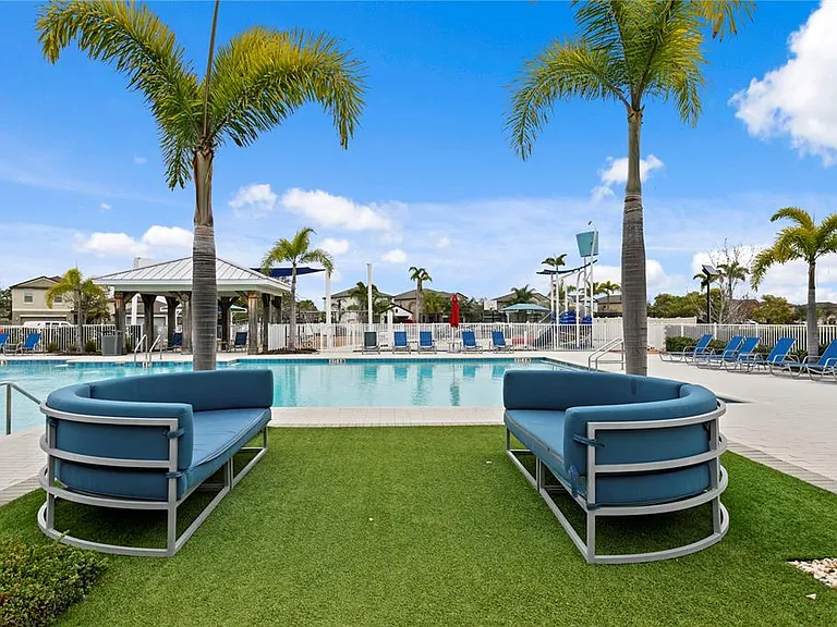 7109 Paradise Island Ct — Photo 45