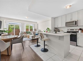 27 Rachel Dr #22, Hamilton, ON L8E 0K6