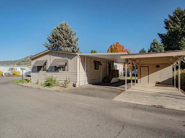315 W Evans Creek Rd Unit 28, Rogue River, OR 97537