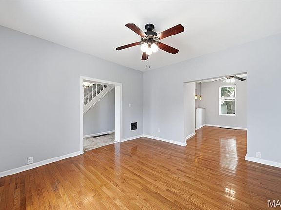 3rd image of 4453 Wilcox Ave