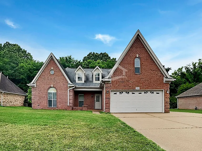 7501 Mary Dr — Photo 1