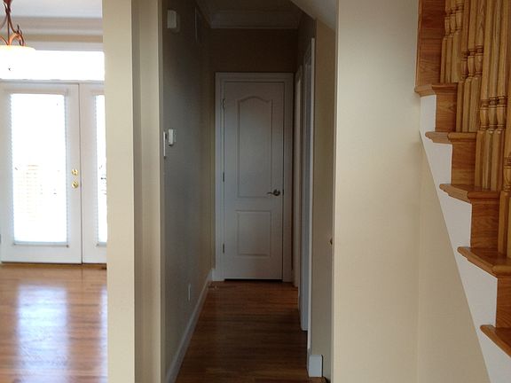 4th image of 1612 Prather Ave