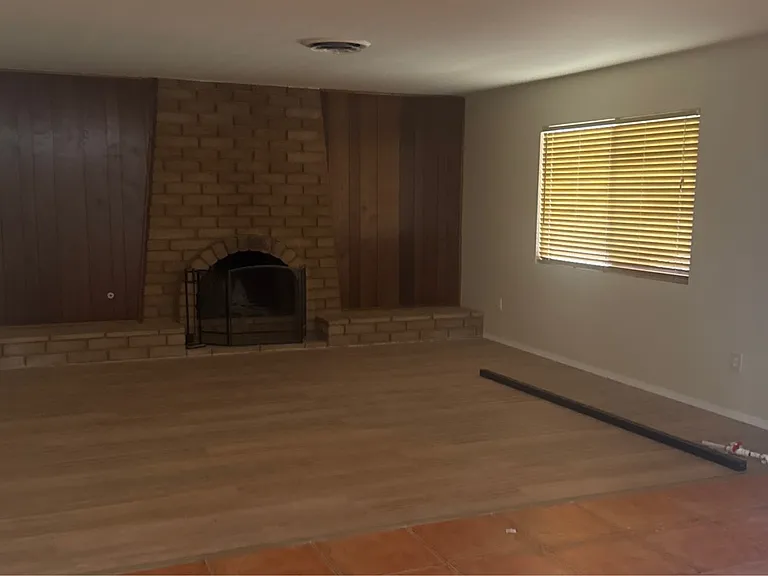 2318 Hasti Acres Dr — Photo 8